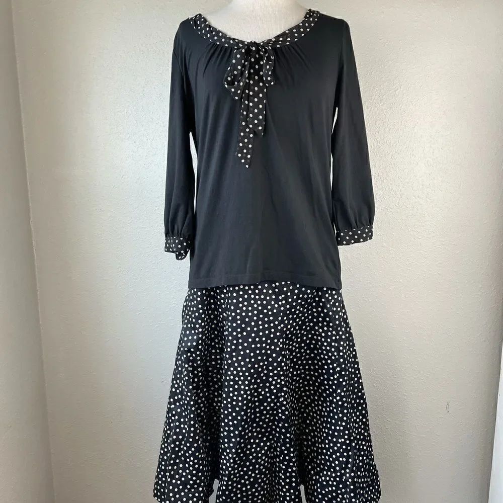Jones New York Signature Top & Matching Skirt EUC
